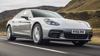 2018 Porsche Panamera 4