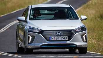 2018 Hyundai IONIQ Plug-in Hybrid Premium