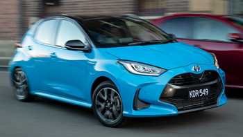 2020 Toyota Yaris ZR Hybrid
