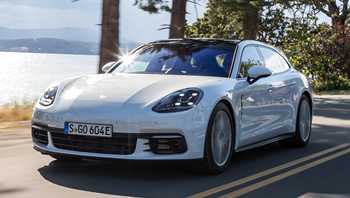2018 Porsche Panamera 4 E-Hybrid Sport Turismo