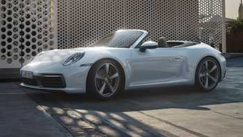 2019 Porsche 911 Carrera 4 Cabriolet