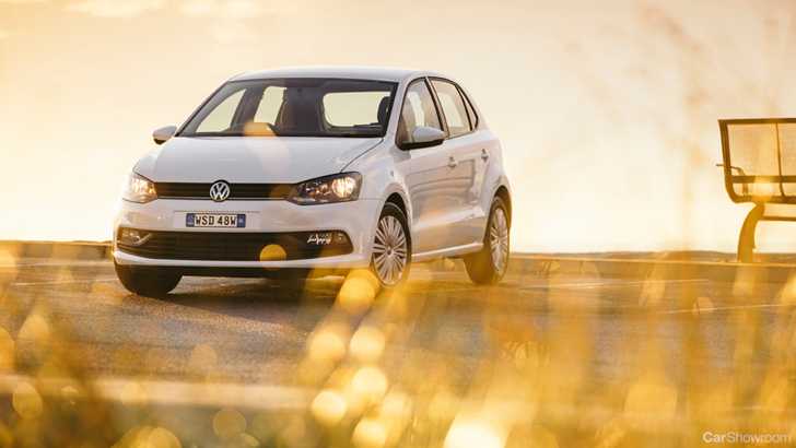 2014 VOLKSWAGEN POLO