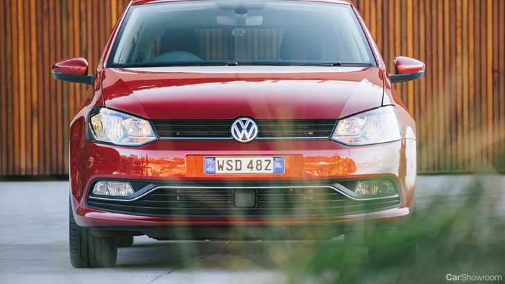 2014 VOLKSWAGEN POLO