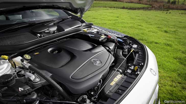2014 MERCEDES-BENZ GLA 4D WAGON 250 4MATIC