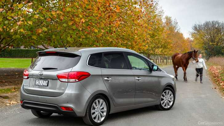 2014 KIA RONDO 4D WAGON SLI