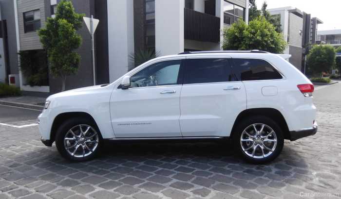 2014 JEEP GRAND CHEROKEE 4D WAGON SUMMIT 4X4