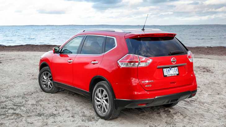 2014 NISSAN X-TRAIL