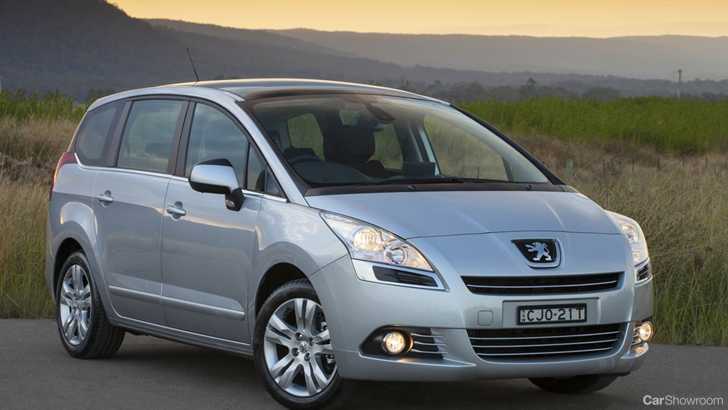 2014 PEUGEOT 5008