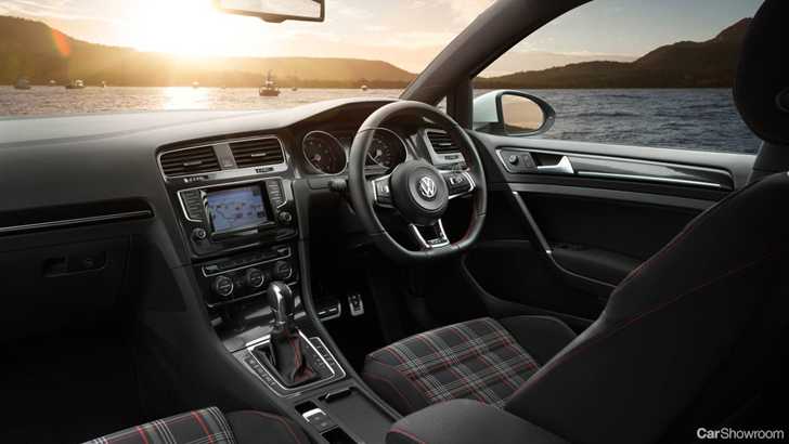 2014 VOLKSWAGEN GOLF 5D HATCHBACK GTI