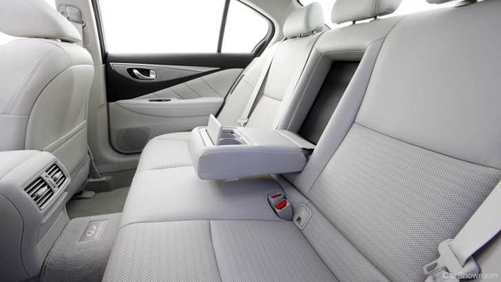 2014 INFINITI Q50