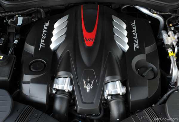 2014 MASERATI QUATTROPORTE 4D SEDAN