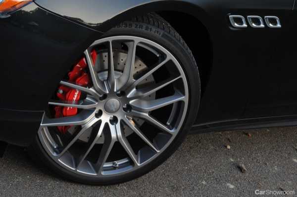 2014 MASERATI QUATTROPORTE 4D SEDAN