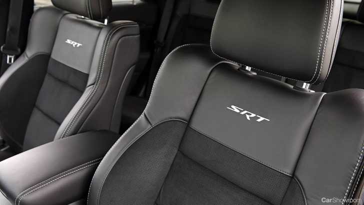 2013 JEEP GRAND CHEROKEE SRT 8 4X4