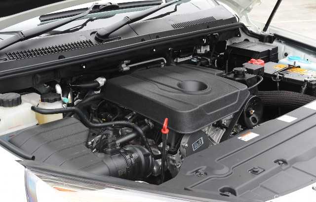 2013 SSANGYONG STAVIC 4D WAGON