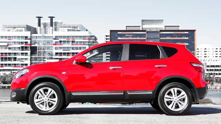 2013 NISSAN DUALIS