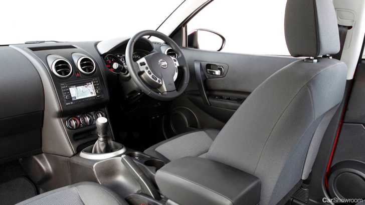 2013 NISSAN DUALIS