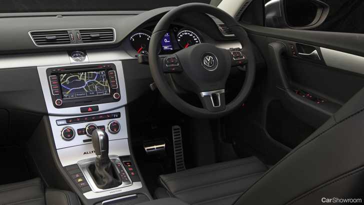 2013 VOLKSWAGEN PASSAT 4D WAGON ALLTRACK