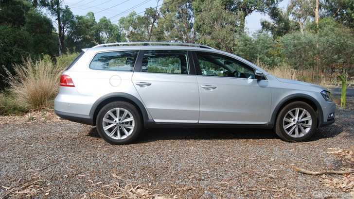 2013 VOLKSWAGEN PASSAT 4D WAGON ALLTRACK