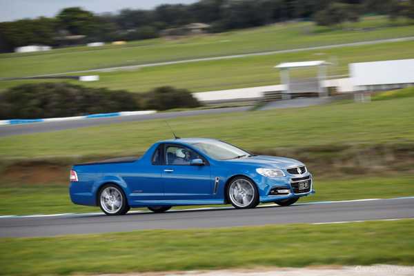 2013 HOLDEN COMMODORE 4D SEDAN SS-V REDLINE