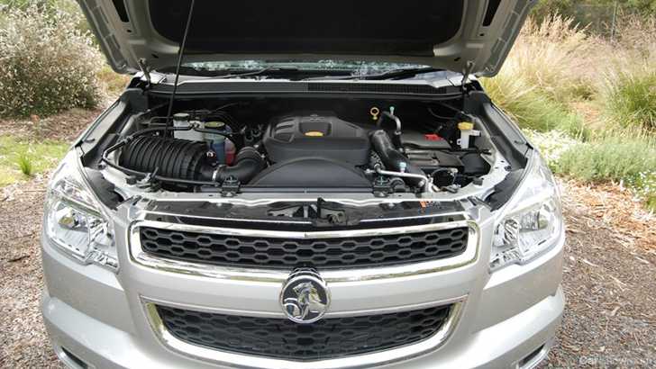 2013 HOLDEN COLORADO
