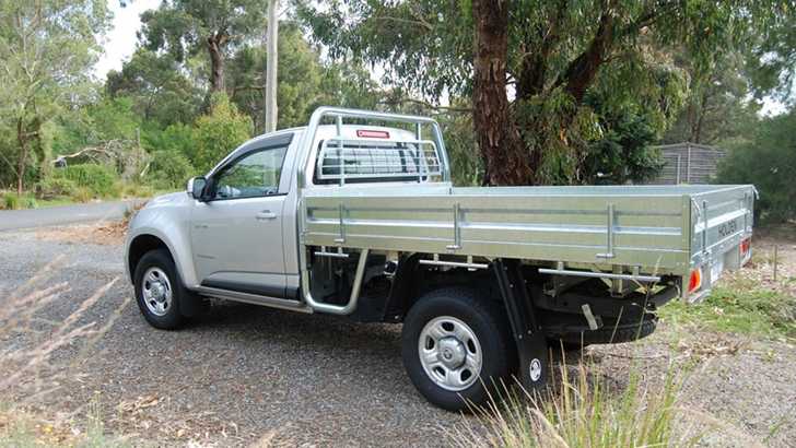 2013 HOLDEN COLORADO