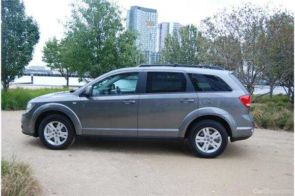 2013 FIAT FREEMONT 4D WAGON