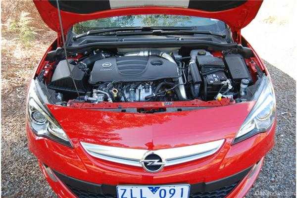 2013 OPEL ASTRA 3D HATCHBACK OPC