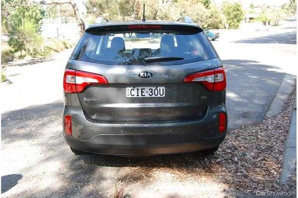 2013 KIA SORENTO 4D WAGON SLI 4X2