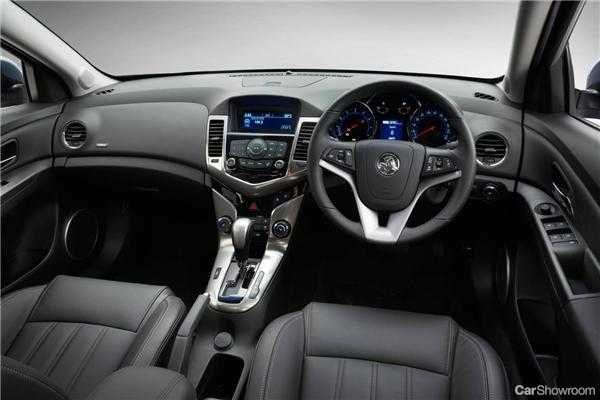 2013 HOLDEN CRUZE 4D SPORTWAGON CDX