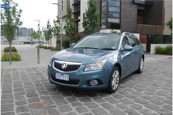 2013 HOLDEN CRUZE 4D SPORTWAGON CDX