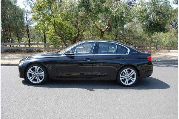 2013 BMW 3 4D SEDAN ACTIVE HYBRID