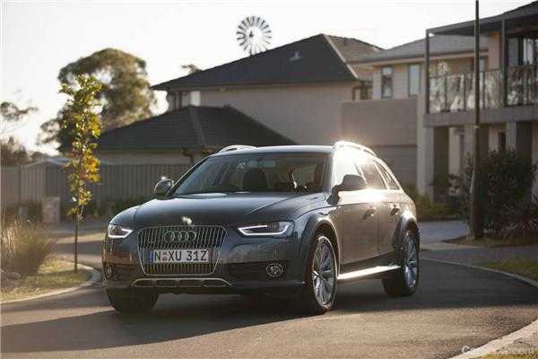 2013 AUDI A4 4D WAGON ALLROAD QUATTRO LE