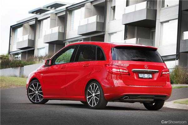 2013 MERCEDES-BENZ B200