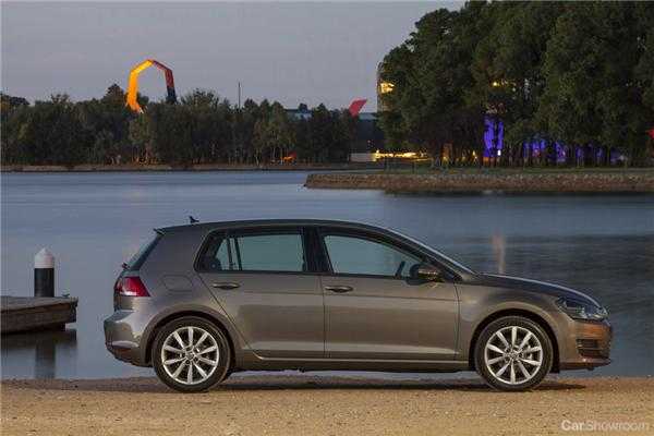 2013 VOLKSWAGEN GOLF 5D HATCHBACK