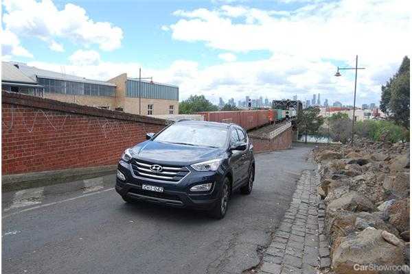 2013 HYUNDAI SANTA FE 4D WAGON