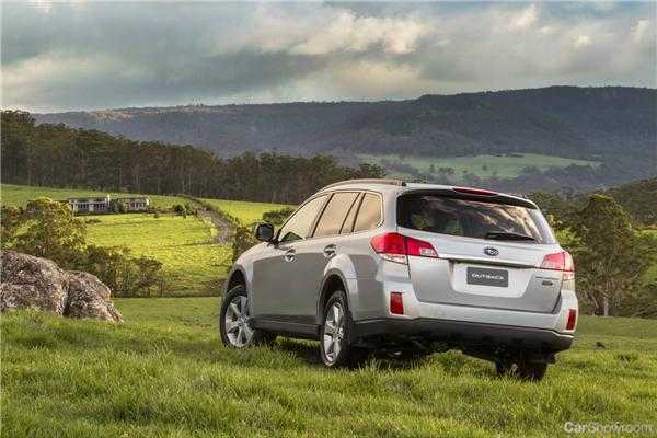 2013 SUBARU OUTBACK 4D WAGON