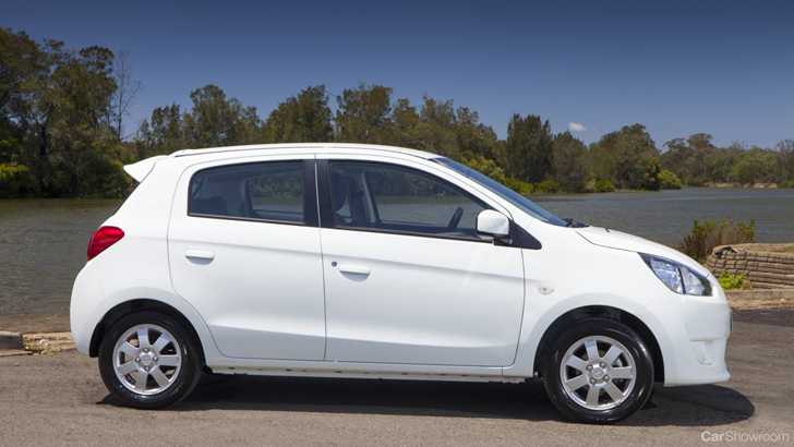 2013 MITSUBISHI MIRAGE 5D HATCHBACK