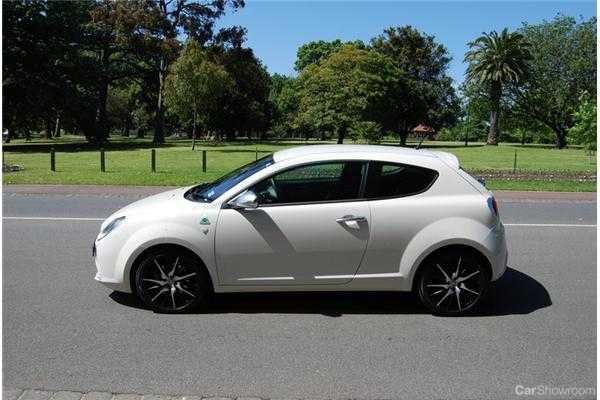 2012 ALFA ROMEO MITO 3D HATCHBACK QUAD VERDE