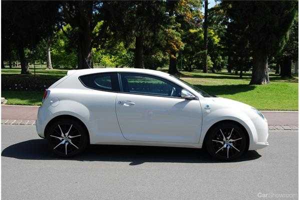 2012 ALFA ROMEO MITO 3D HATCHBACK QUAD VERDE