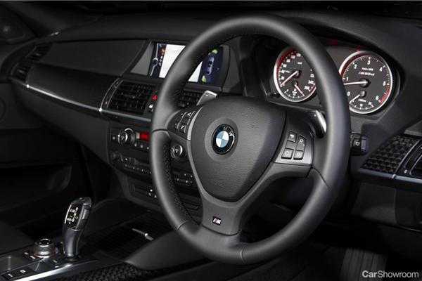 2012 BMW X6 4D COUPE M50D