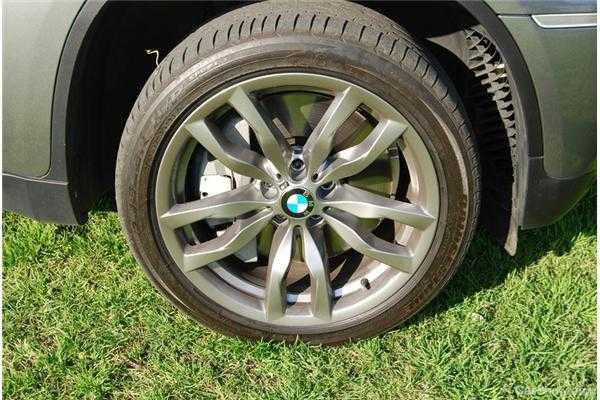 2012 BMW X6 4D COUPE M50D
