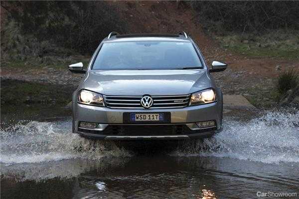 2012 VOLKSWAGEN PASSAT 4D WAGON