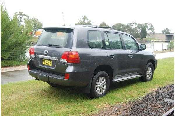 2012 TOYOTA LANDCRUISER 4D WAGON GXL 4X4