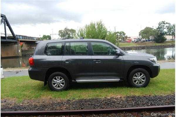 2012 TOYOTA LANDCRUISER 4D WAGON GXL 4X4