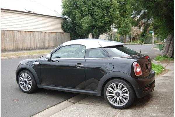 2012 MINI COOPER 2D COUPE
