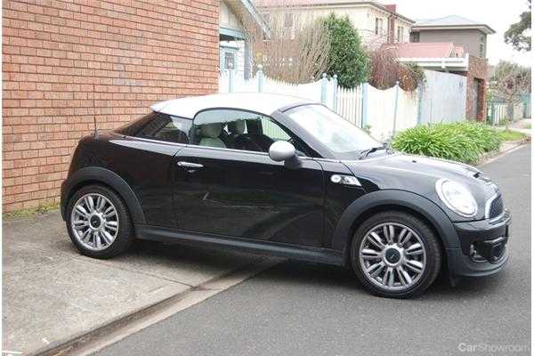 2012 MINI COOPER 2D COUPE