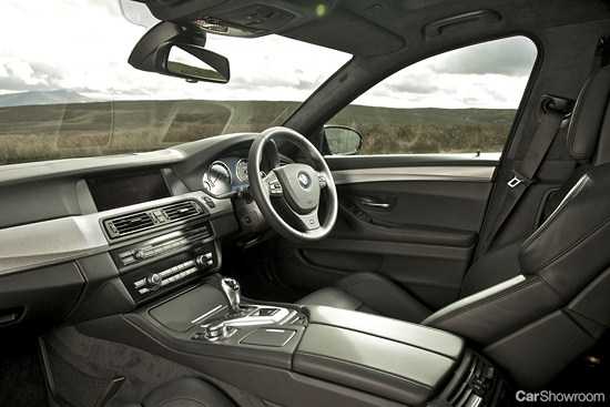 2012 BMW M5 4D SEDAN