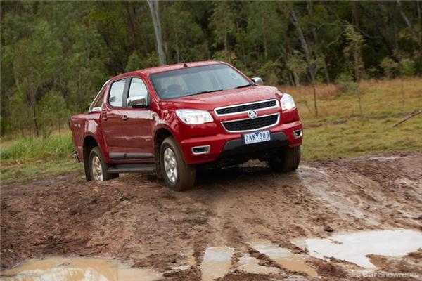 2012 HOLDEN COLORADO
