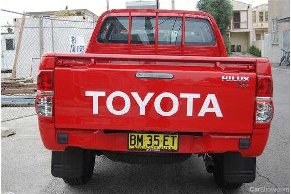 2012 TOYOTA HILUX DUAL CAB P/UP SR 4X4