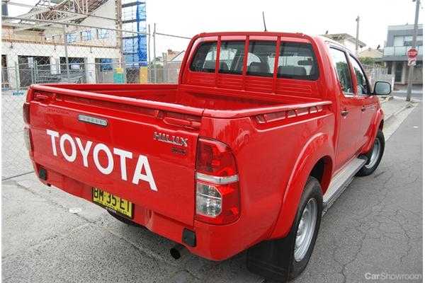 2012 TOYOTA HILUX DUAL CAB P/UP SR 4X4